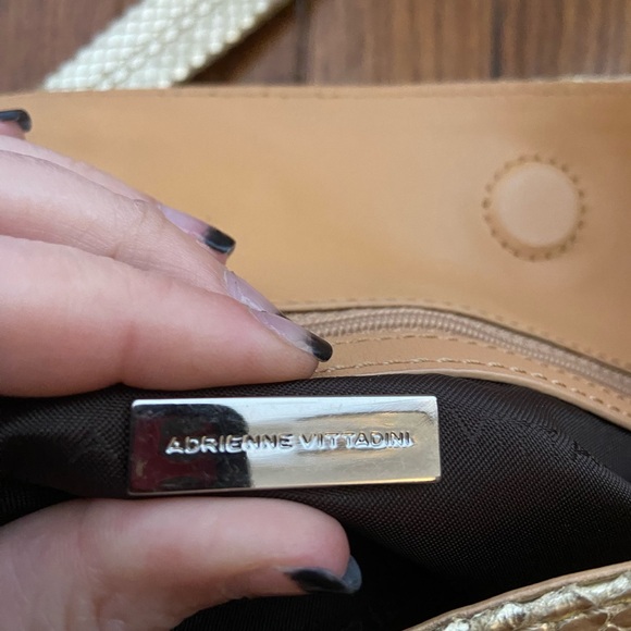 Adrienne Vittadini Shoulder Bag. Gold Color Faux Snake, Silver Tone Hardware - Picture 4 of 13